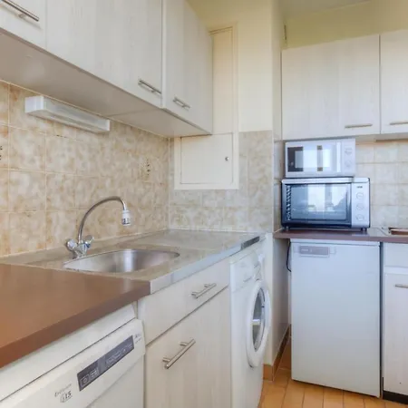 Anthala Prive Apartment *